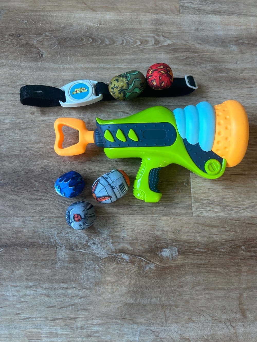 Mighty Blasters Foam Ball Blaster Toy Gun w/ Wrist Strap & 5 Foam Balls